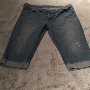 SEVEN 7 JEANS CAPRIS SIZE 16